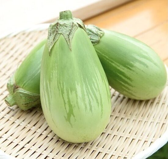 Lielie zaļie baklažāni